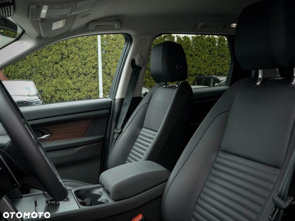 Land Rover Discovery Sport - 10