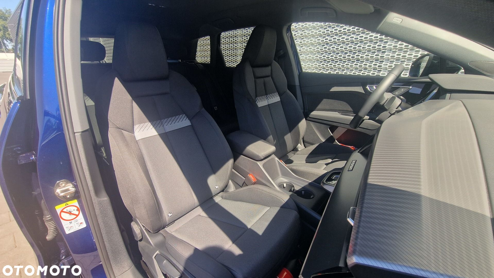 Audi Q4 - 15