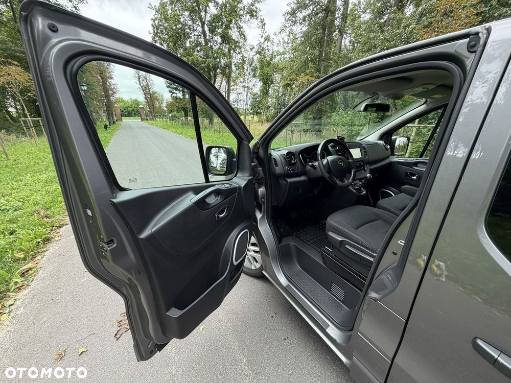 Opel Vivaro - 18