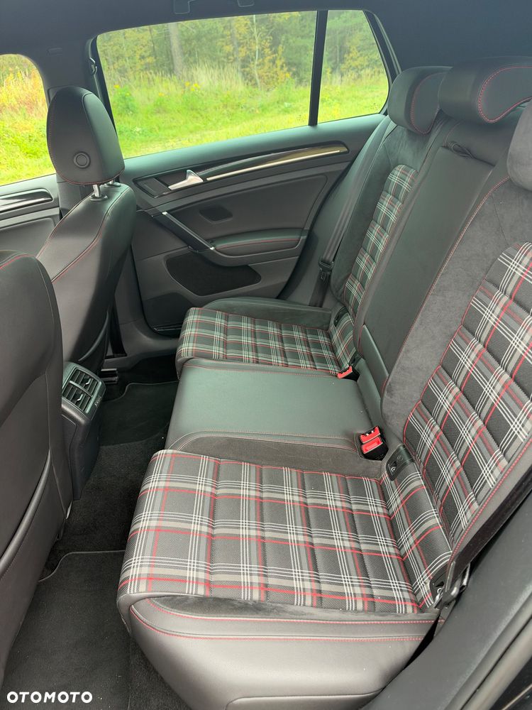 Volkswagen Golf 2.0 TSI BMT GTI Performance DSG - 20