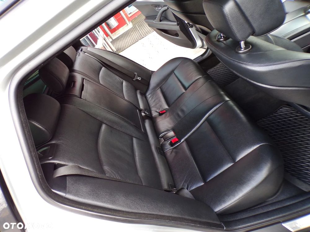 BMW Seria 5 520d Edition Fleet Sport - 24