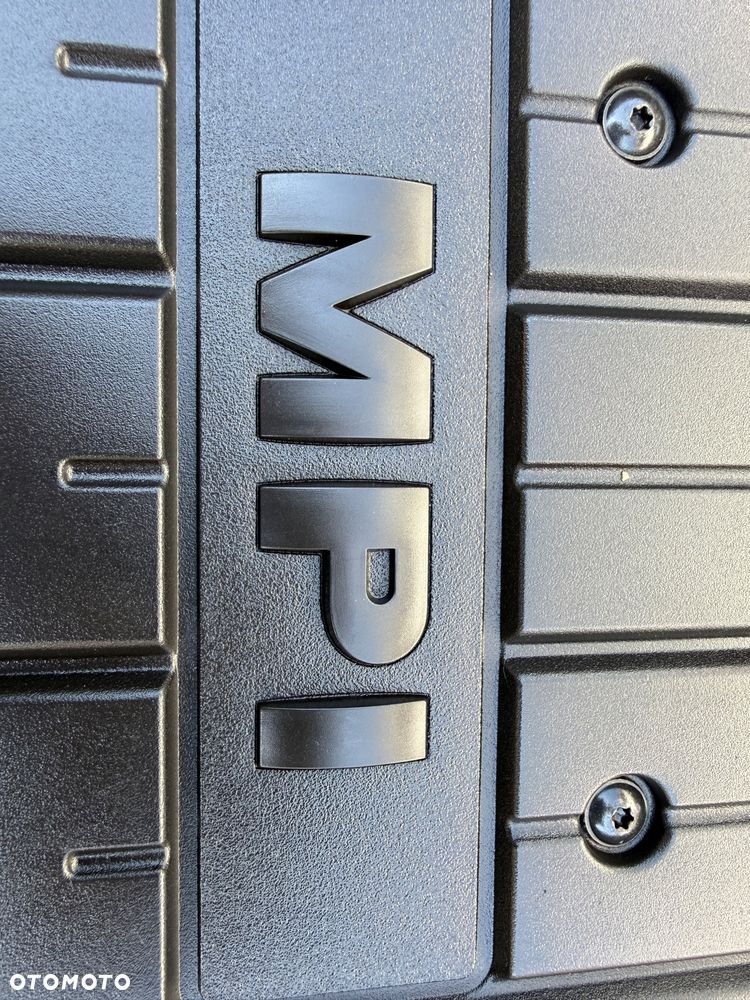 Volkswagen up! R-Line - 9