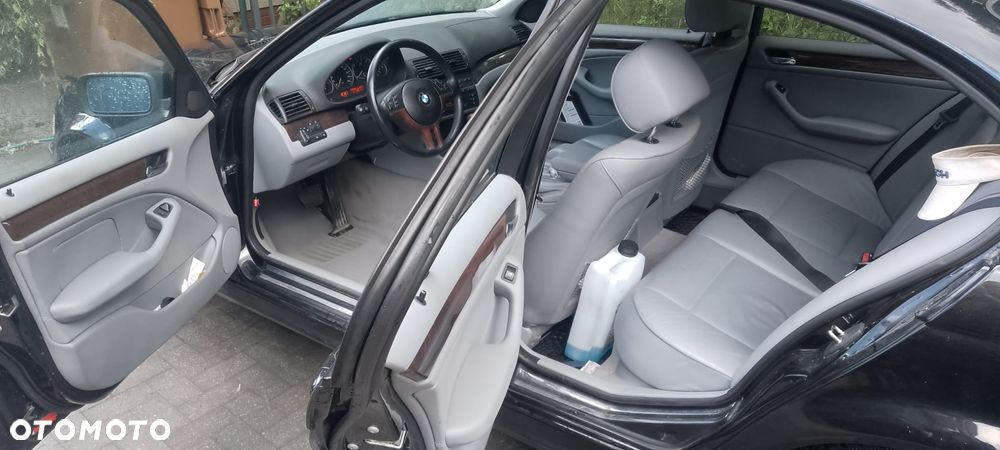 BMW Seria 3 - 12