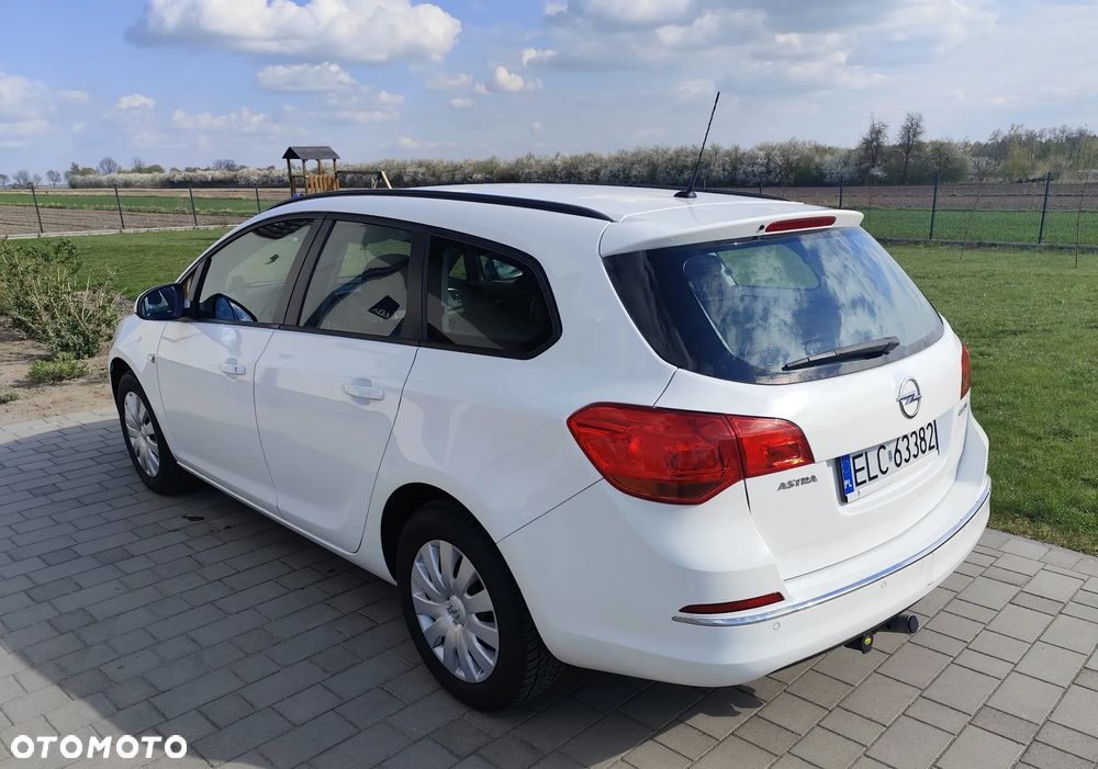 Opel Astra 1.6 CDTI Enjoy - 4