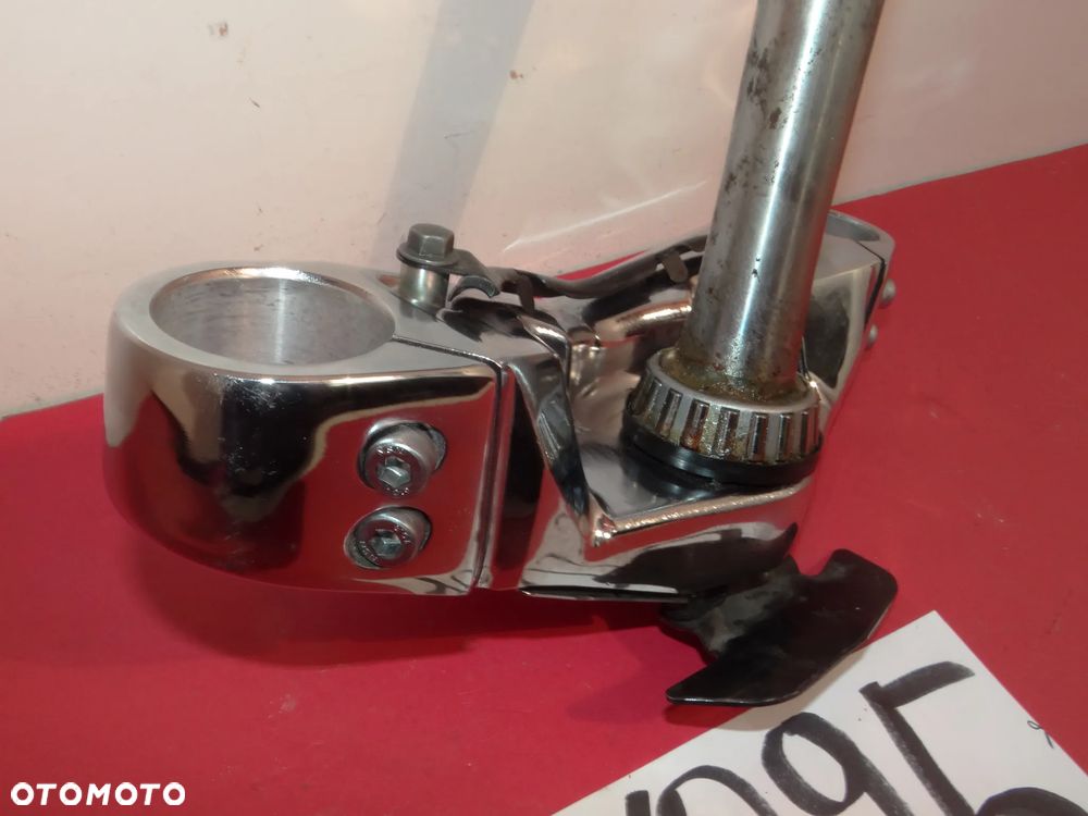 Y095   YAMAHA XV 1900 RAIDER PÓLKA DOLNA ZAWIESZENIA - 12