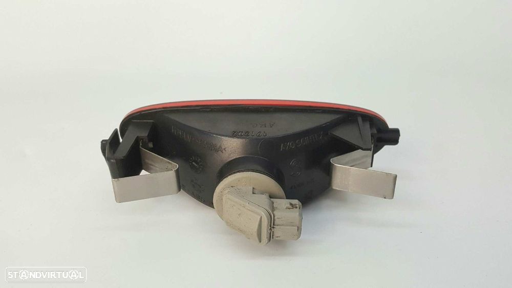 FAROLIM TRASEIRO CENTRAL PEUGEOT 206 BERLINA XR - 2