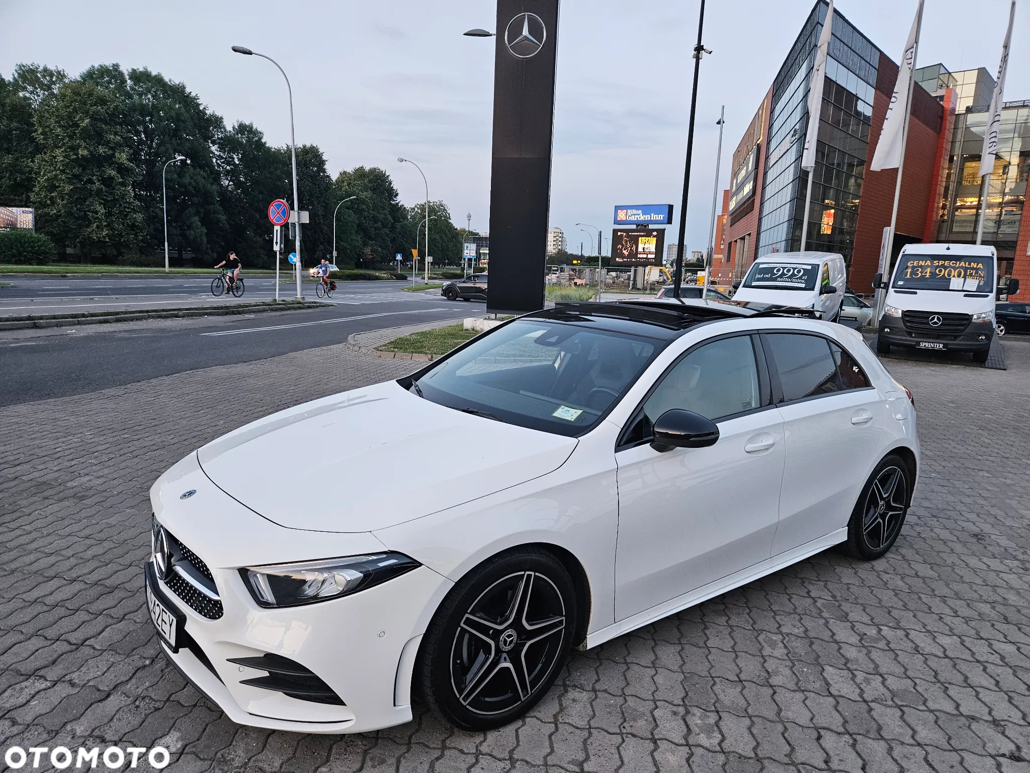 Mercedes-Benz Klasa A 180 AMG Line 7G-DCT - 7