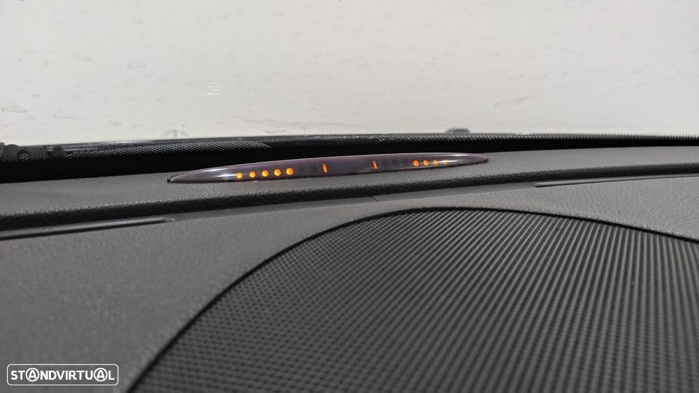 Mercedes-Benz E 220 CDi Avantgarde Aut. - 28