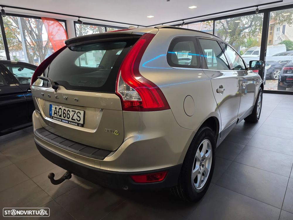 Volvo XC 60 DRIVe Momentum - 3