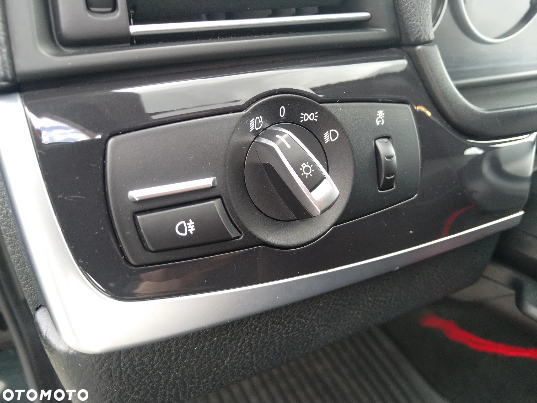 BMW Seria 5 520d xDrive - 12