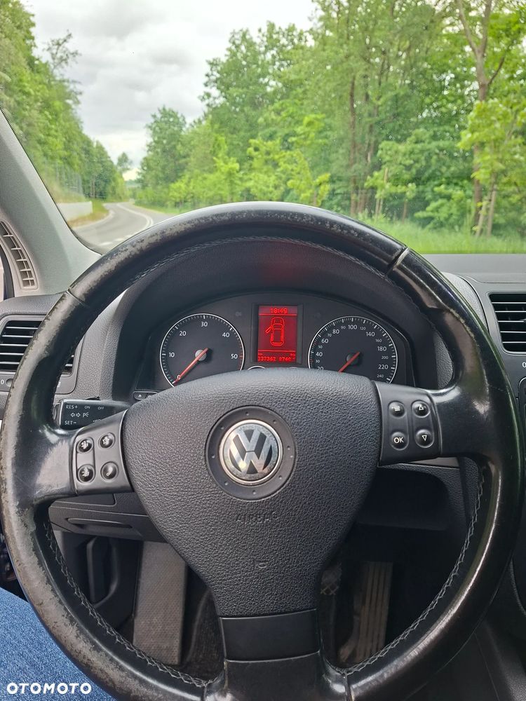 Volkswagen Golf 1.9 TDI Comfortline - 9