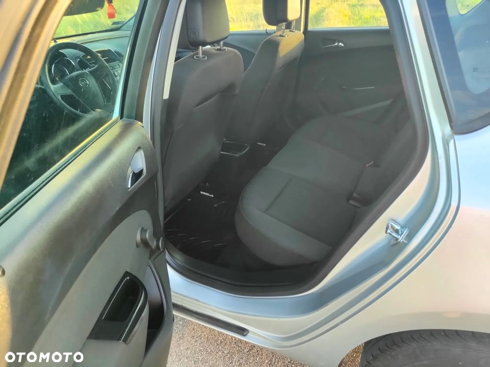 Opel Astra 1.6 - 12
