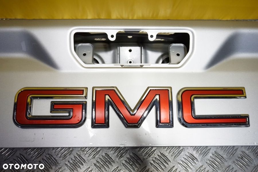 GMC SIERRA 1500 2019 - 2023 Klapa Tylna Bagażnik Burta Tył Górna USA - 7