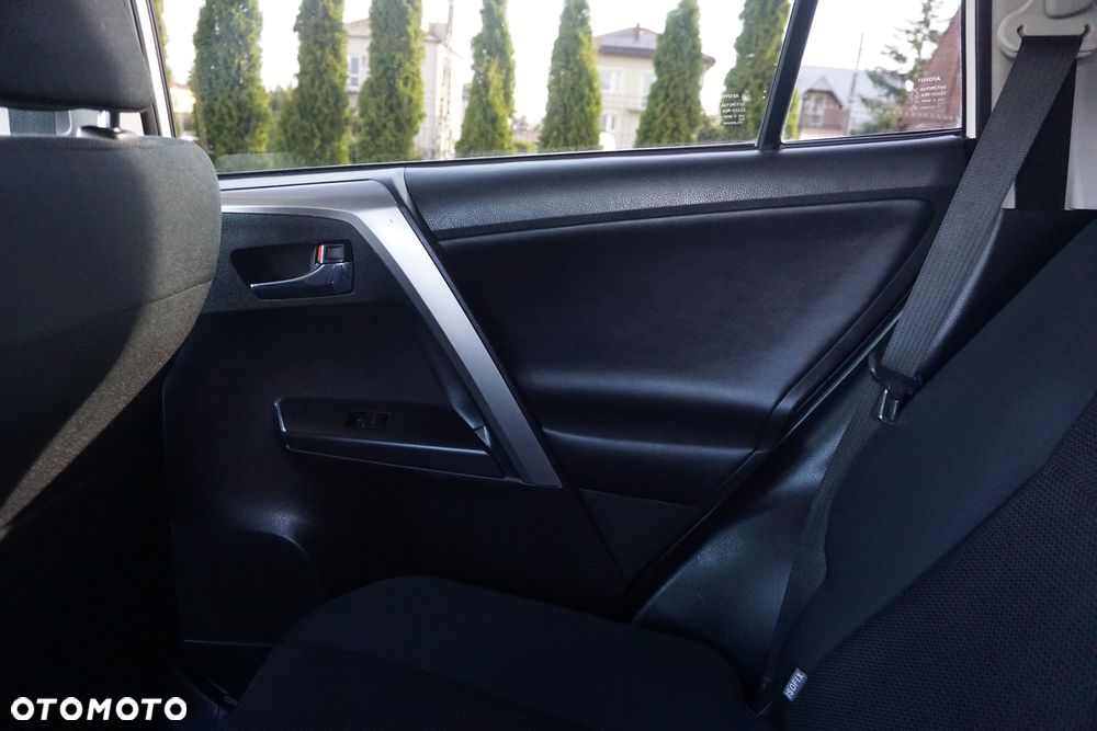 Toyota RAV4 Hybrid Style 4x4 - 19
