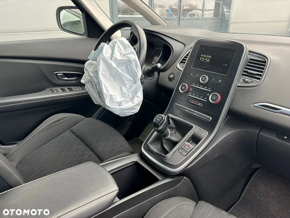 Renault Scenic - 16