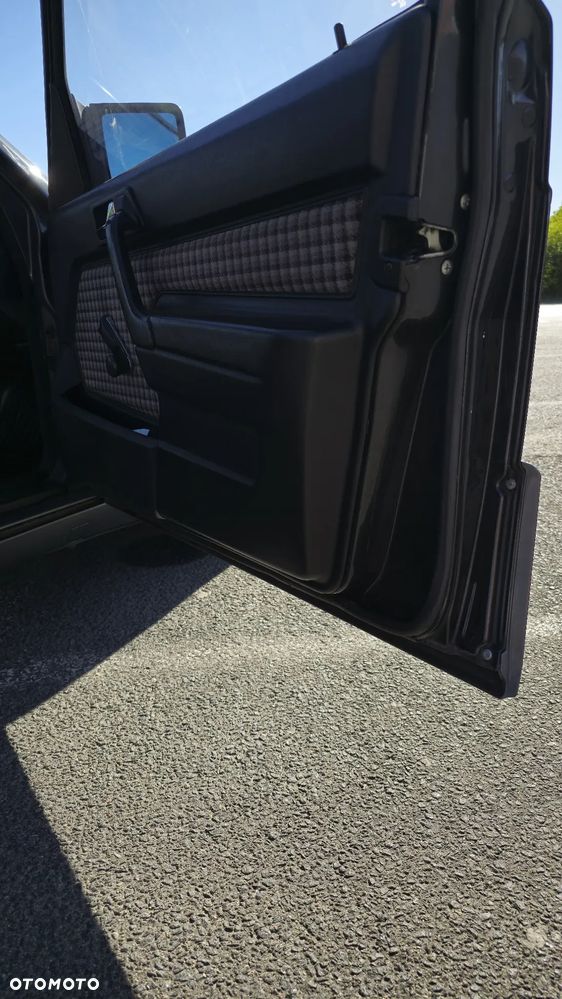 Mercedes-Benz W201 (190) - 21