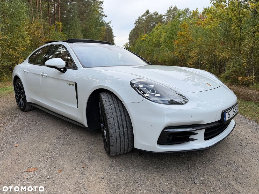 Porsche Panamera 4 E-Hybrid - 2
