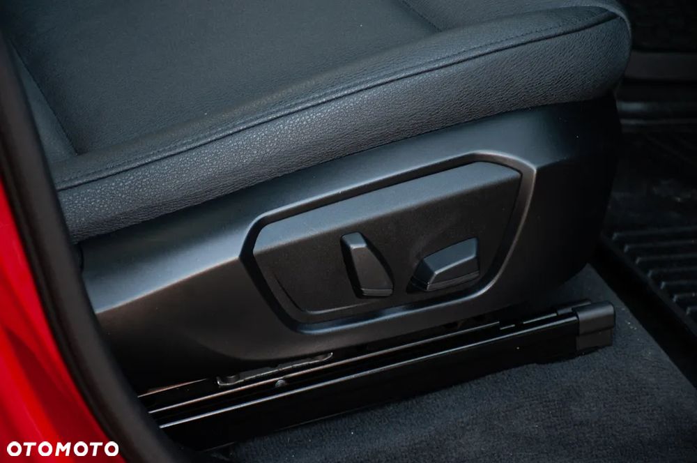 BMW X4 xDrive28i - 29