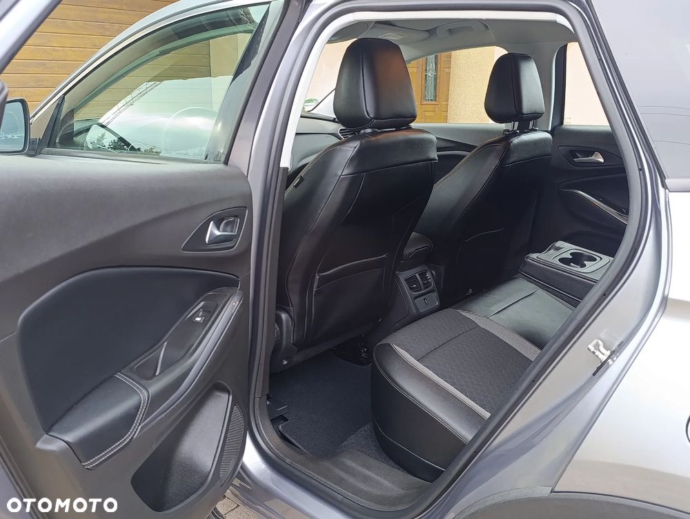 Opel Grandland X Plug-in-Hybrid4 1.6 DI Start/Stop Business INNOVATION - 22