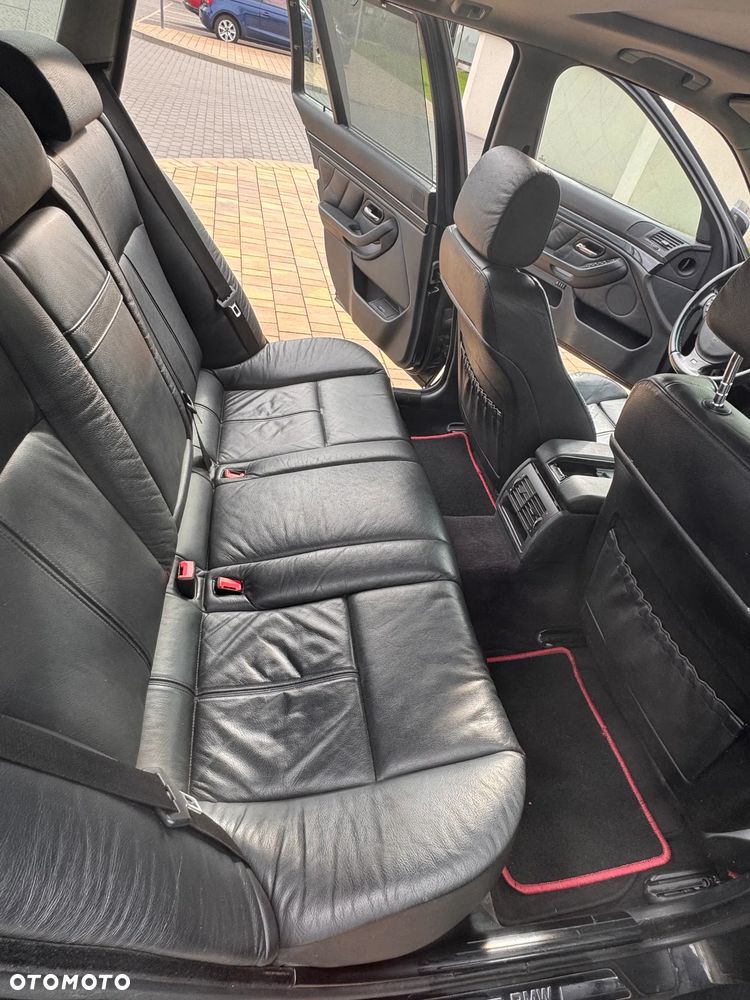 BMW Seria 5 - 21