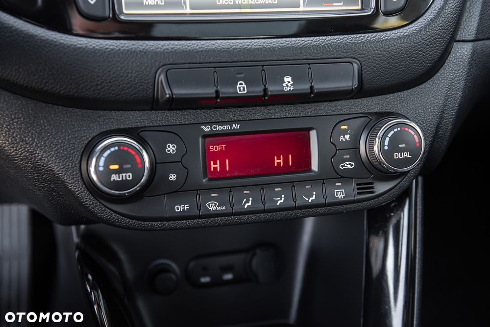 Kia Ceed - 24
