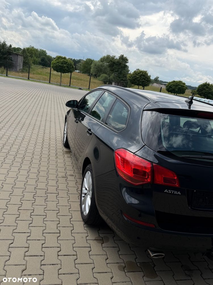 Opel Astra 1.4 T Sport - 12