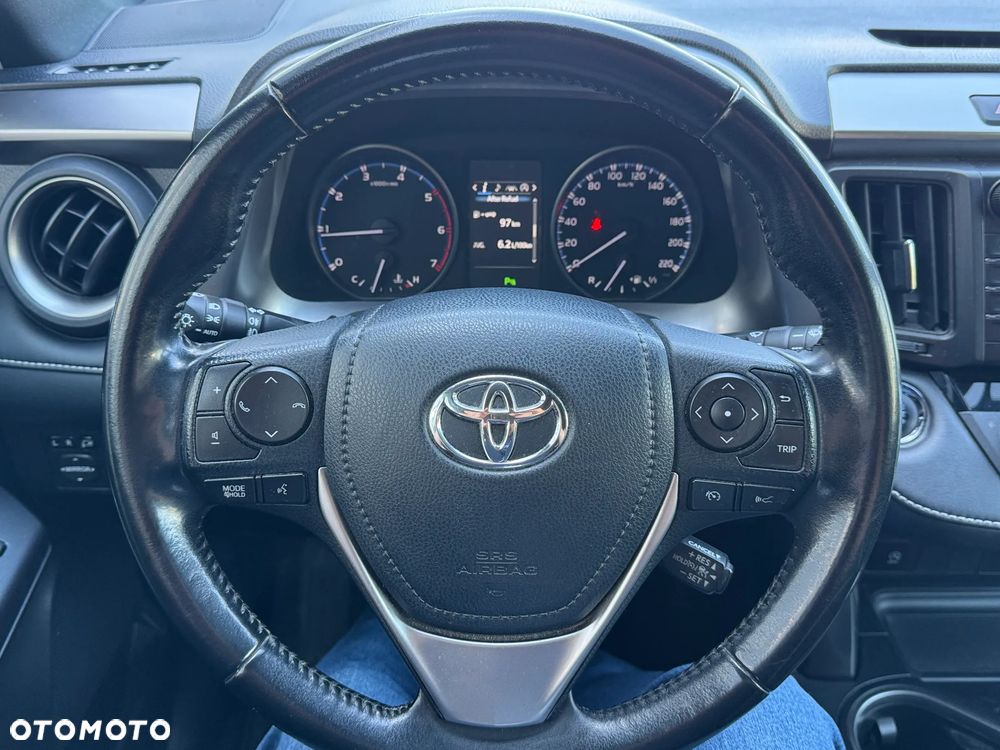 Toyota RAV4 2.0 D-4D Premium 4x2 - 26