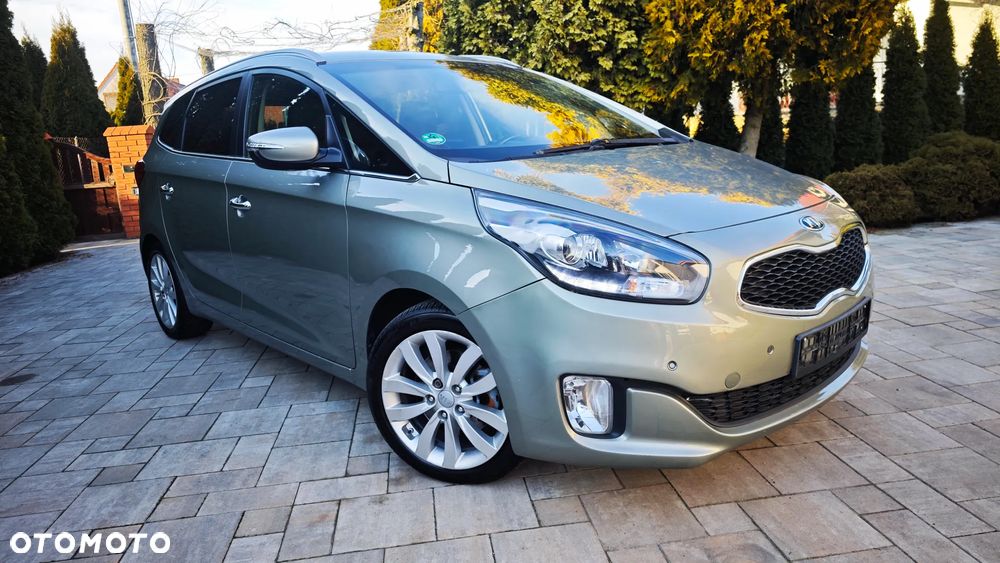 Kia Carens 1.7 CRDi Business Line 7os 7DCT - 1