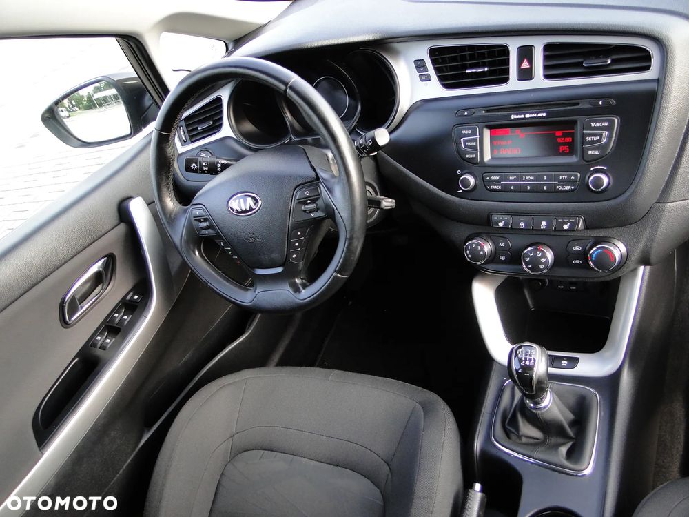 Kia Ceed - 7
