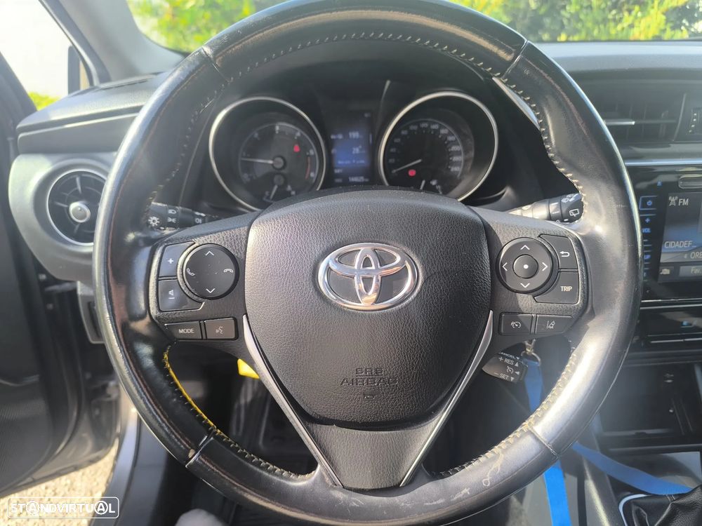 Toyota Auris Touring Sports 1.4 D-4D Comfort+Pack Sport - 7