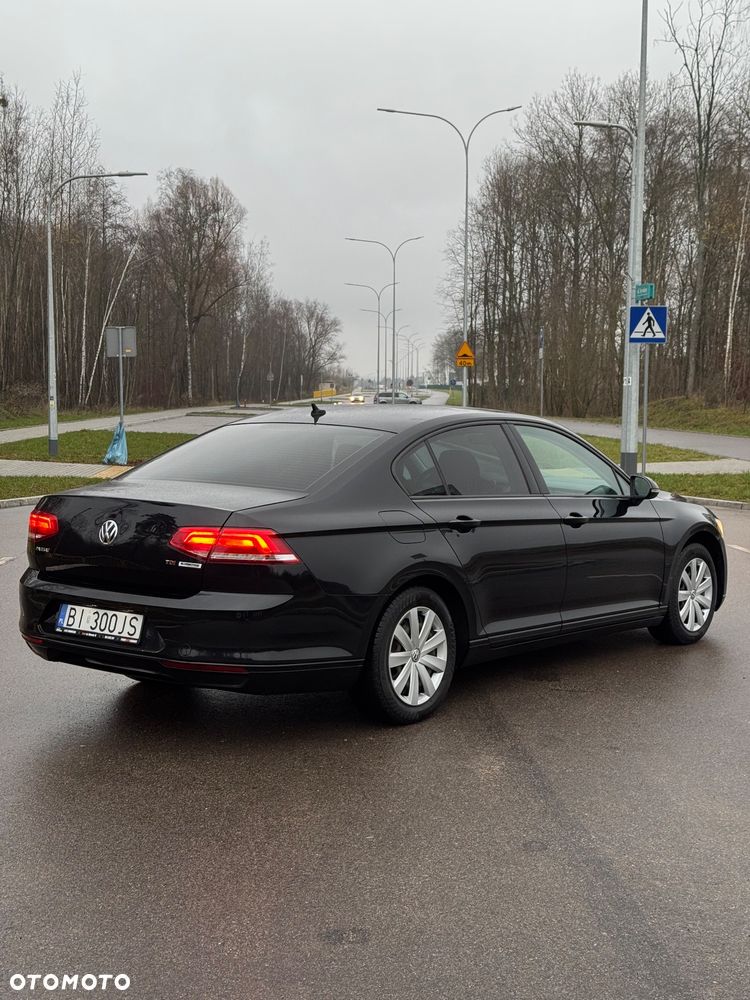 Volkswagen Passat 1.6 TDI BMT Trendline - 4