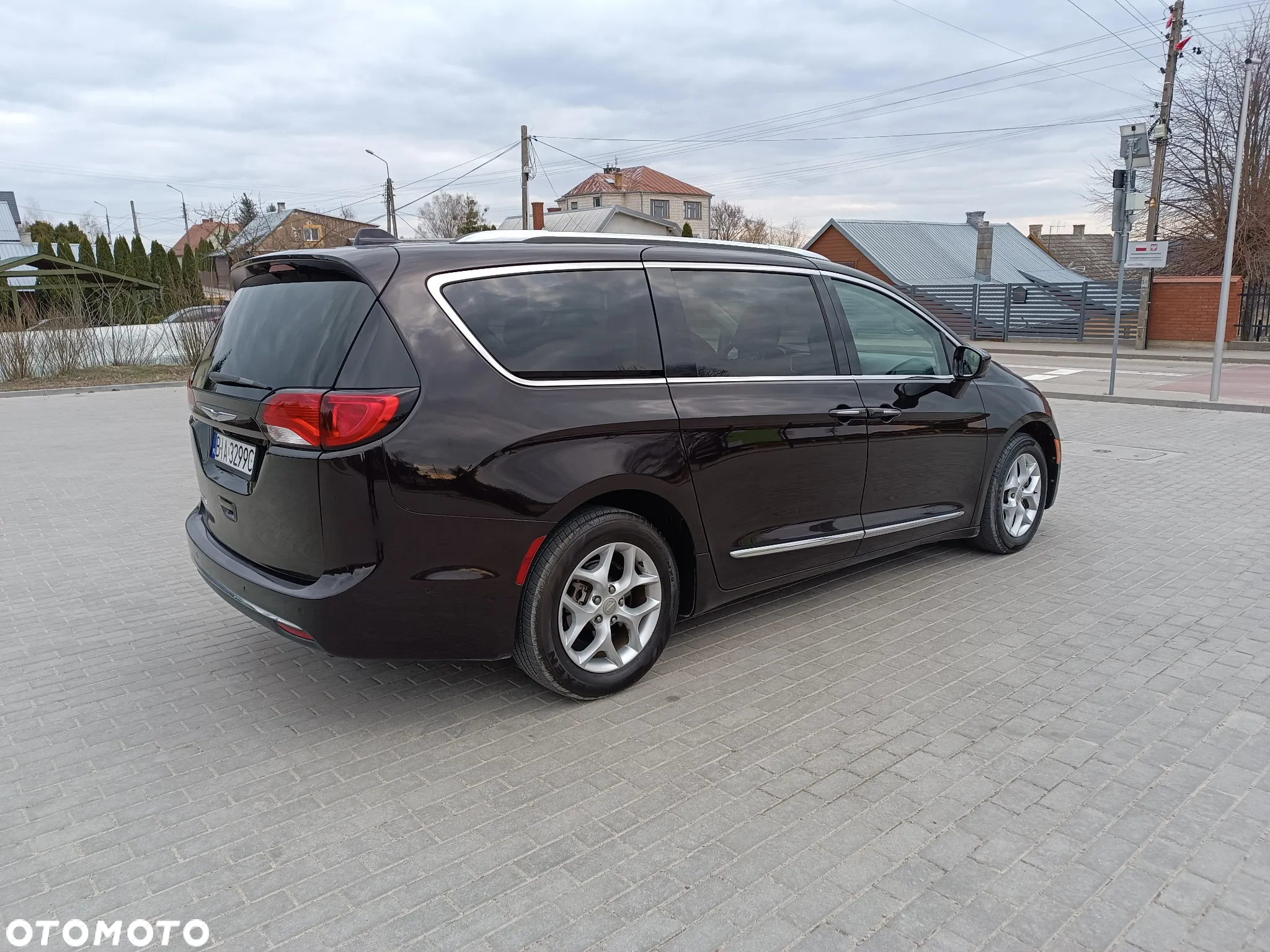 Chrysler Pacifica - 3