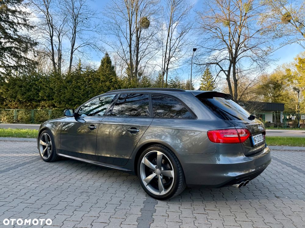 Audi A4 Avant 2.0 TDI DPF clean diesel S line Sportpaket - 4
