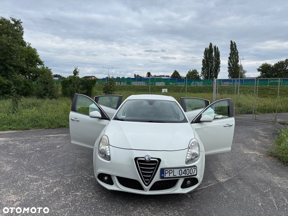 Alfa Romeo Giulietta 1.6 JTDM Distinctive - 10