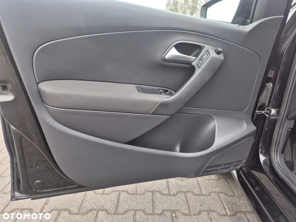 Volkswagen Polo - 25