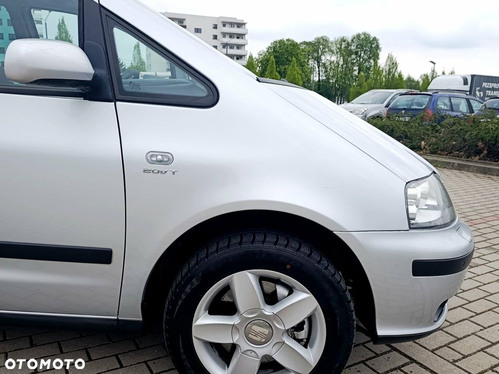 Seat Alhambra 1.8 20V Turbo Signo - 17