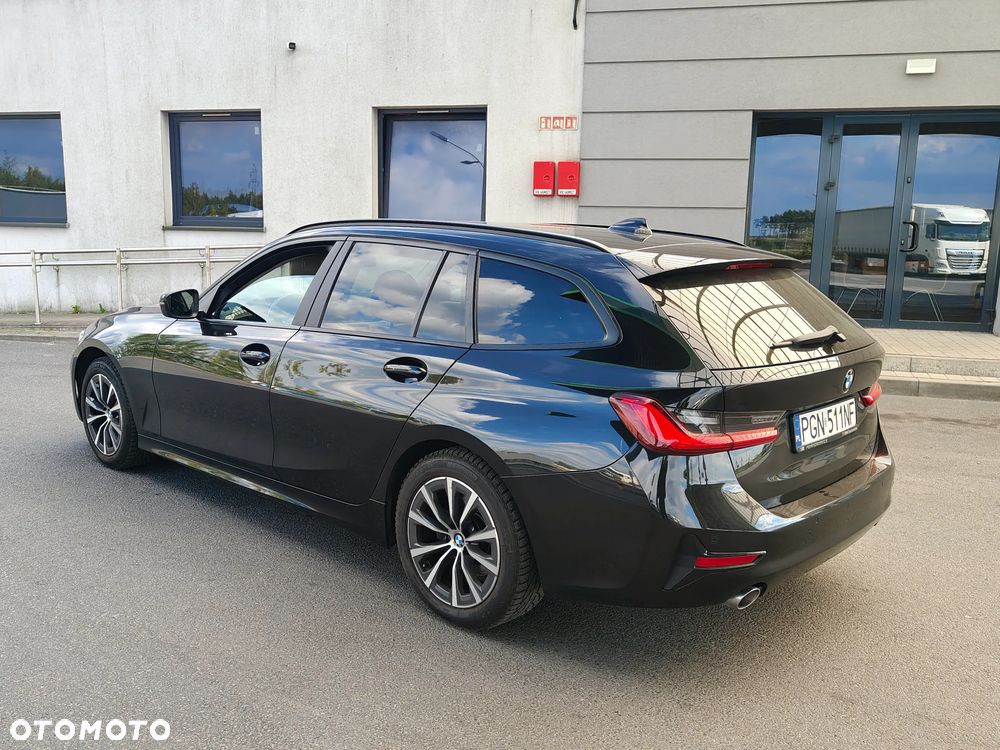 BMW Seria 3 318d Luxury Line - 4