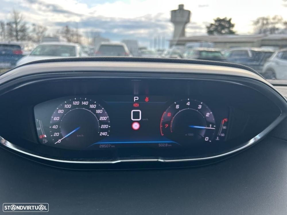 Peugeot 5008 1.2 PureTech Allure Pack EAT8 - 10