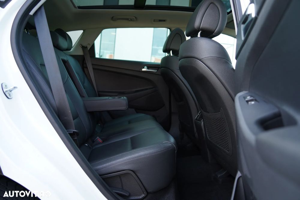 Hyundai Tucson 2.0 CRDI 4WD 6AT Luxury+ - 18