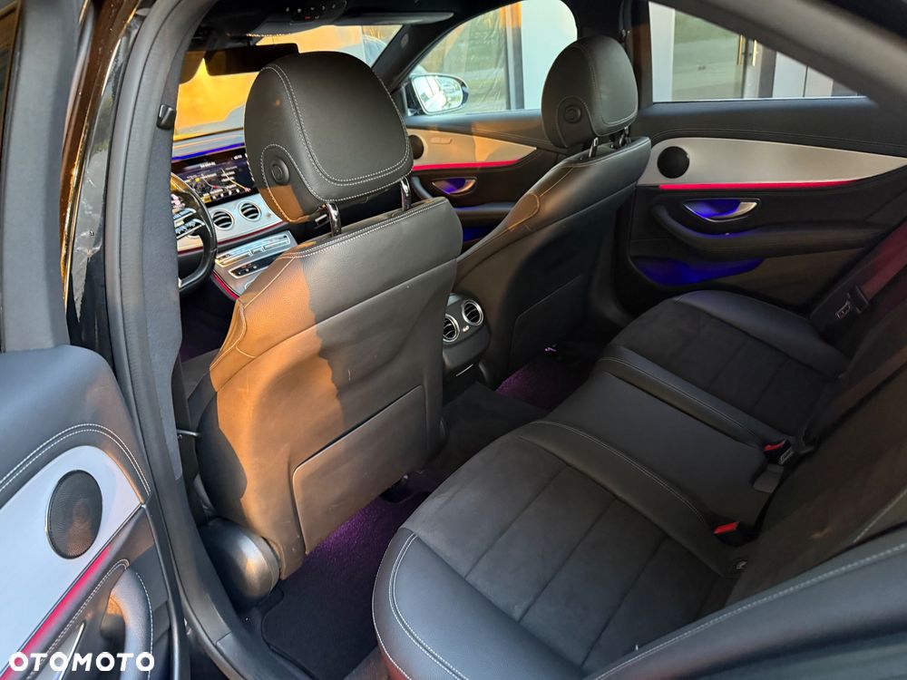 Mercedes-Benz Klasa E 220 d 4-Matic AMG - 37
