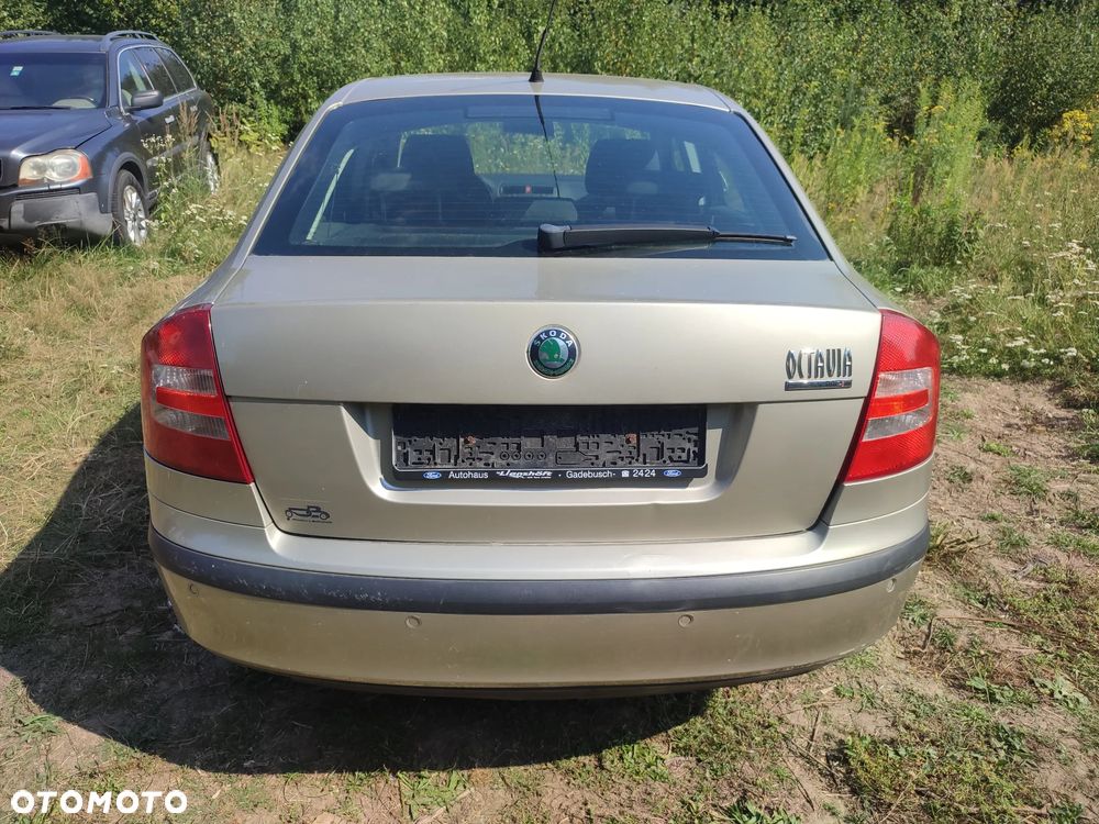 Skoda Octavia 1.6 Automatik Ambiente - 8