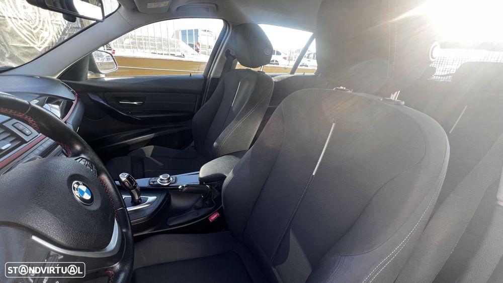 BMW 318 d Touring Auto Line Sport - 26