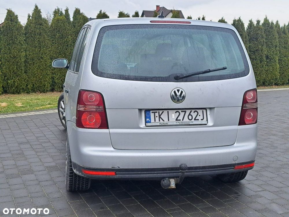 Volkswagen Touran - 2