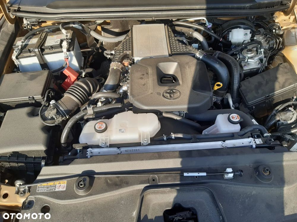 Toyota Land Cruiser LC 2.8 D-4D Prestige - 17