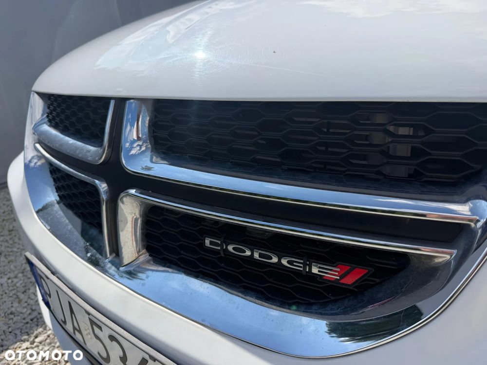 Dodge Caravan - 13