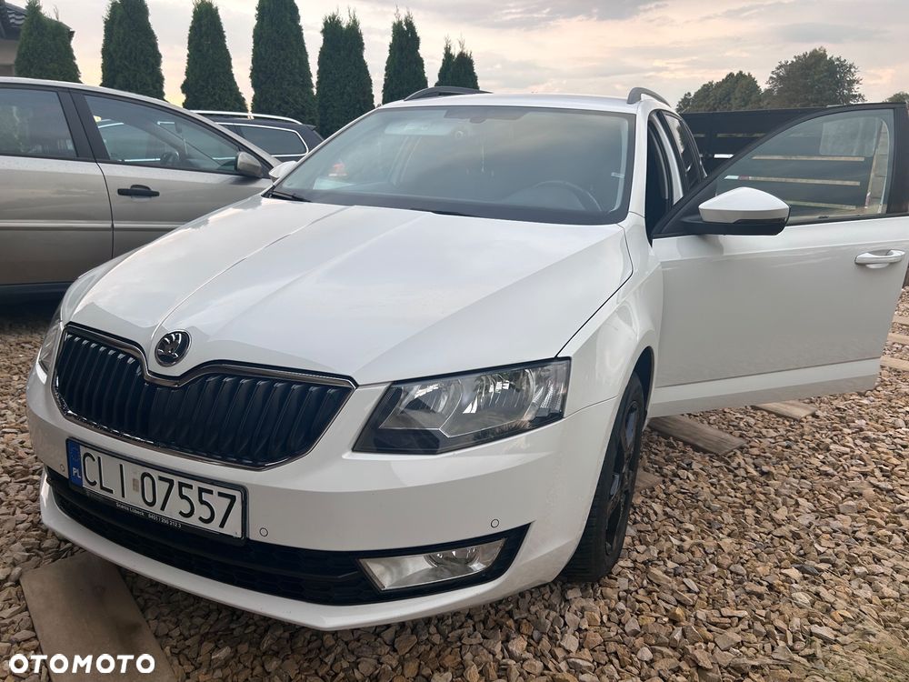 Skoda Octavia 1.6 TDI DPF DSG Elegance - 1