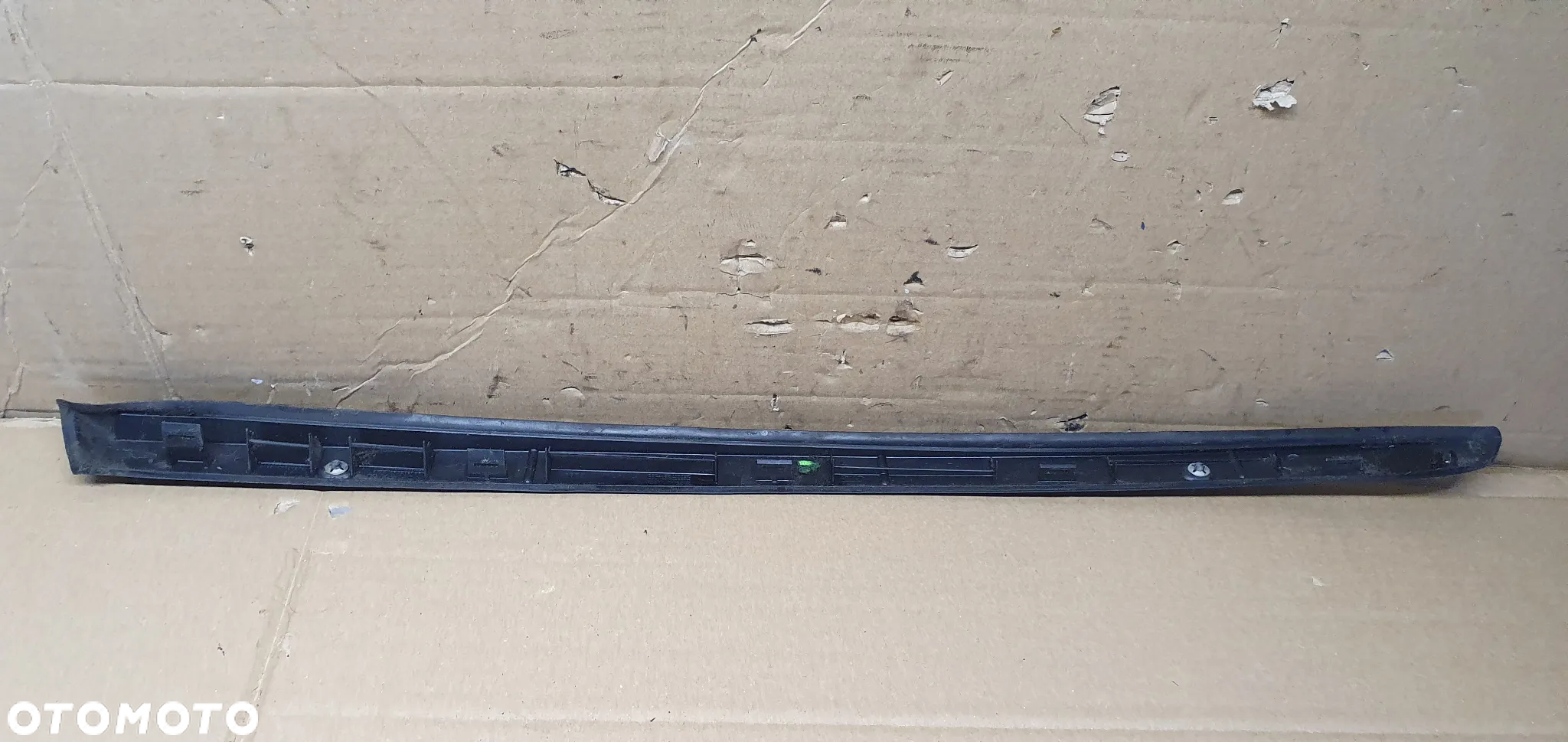Listwa szyby czołowej prawy przód Citroen C5 III 9659145880 - 5