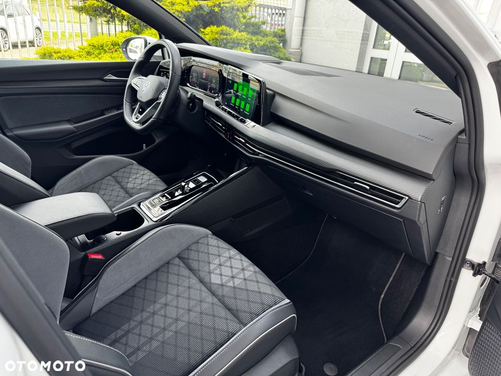 Volkswagen Golf 1.5 eTSI mHEV R-Line DSG - 15