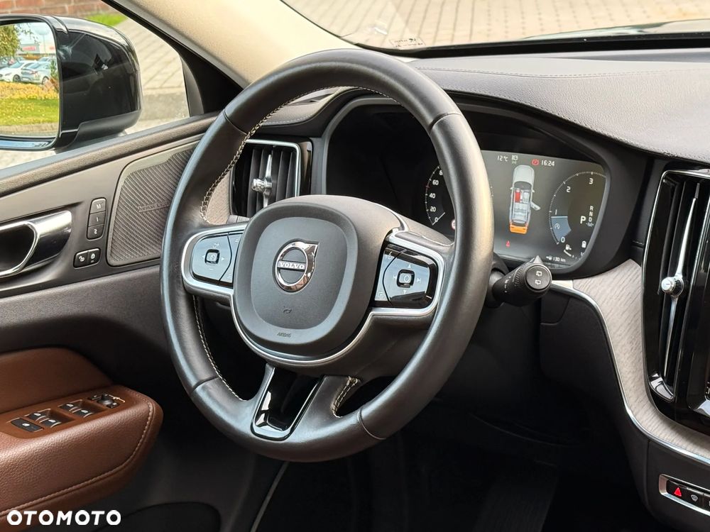 Volvo XC 60 B4 D AWD Geartronic Inscription - 21