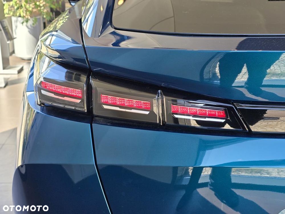 Peugeot 408 1.2 PureTech mHEV Allure S&S e-DSC6 - 23